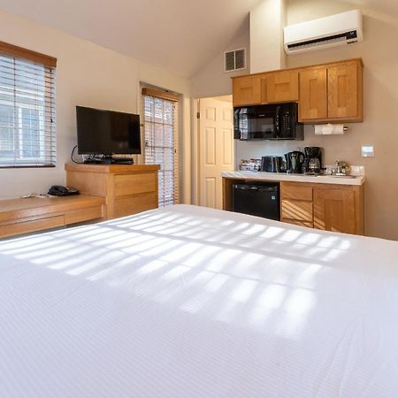 Riverpointe Napa Valley Resort Екстериор снимка