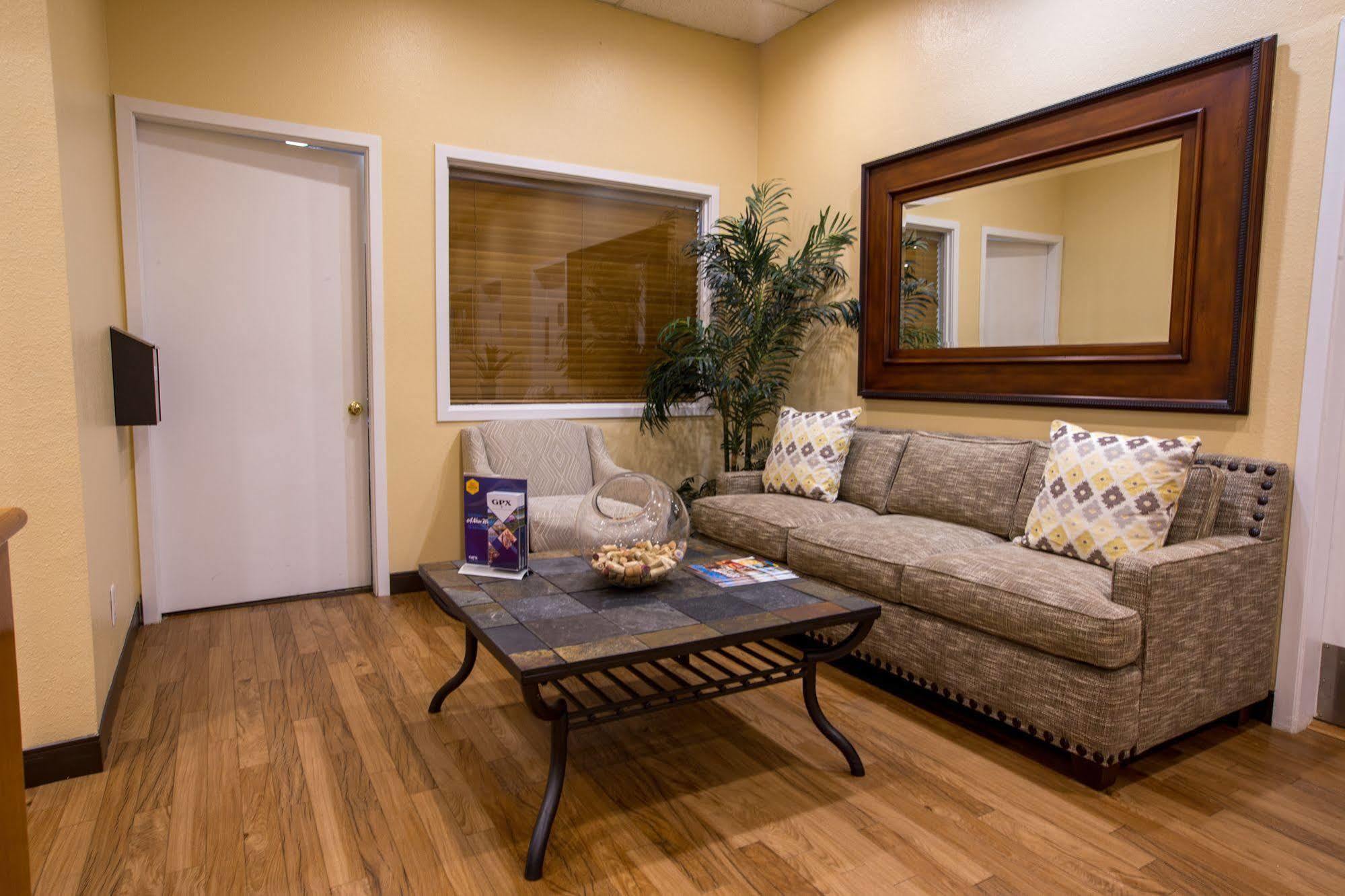Riverpointe Napa Valley Resort Екстериор снимка